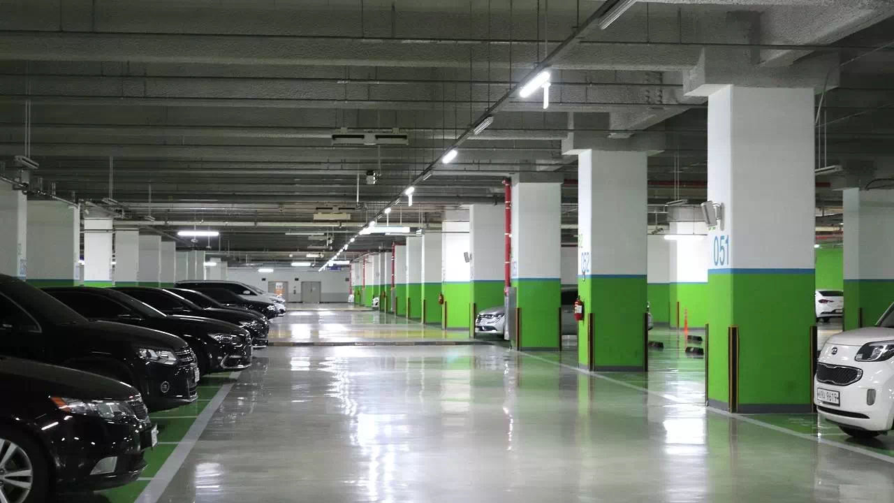 Darmowe parkingi Łeba – gdzie zaparkować auto w Łebie za darmo?